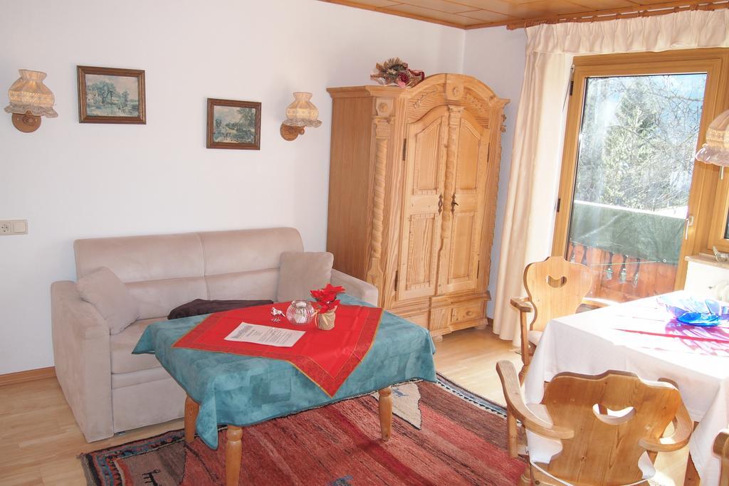Haus Bergwelt Apartment Grän Стая снимка