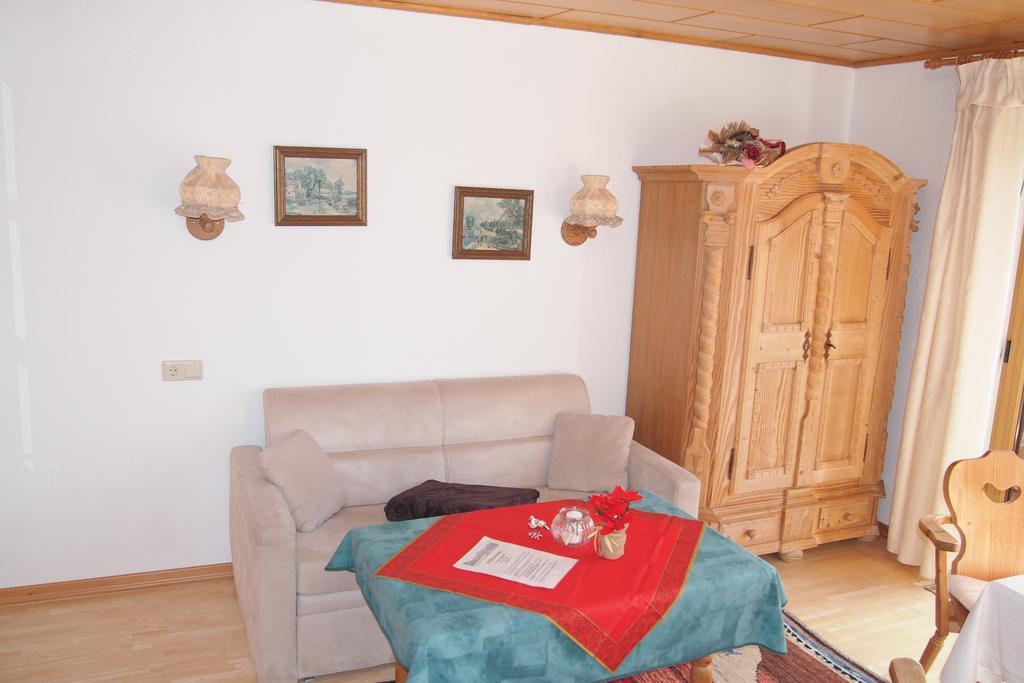 Haus Bergwelt Apartment Grän Стая снимка